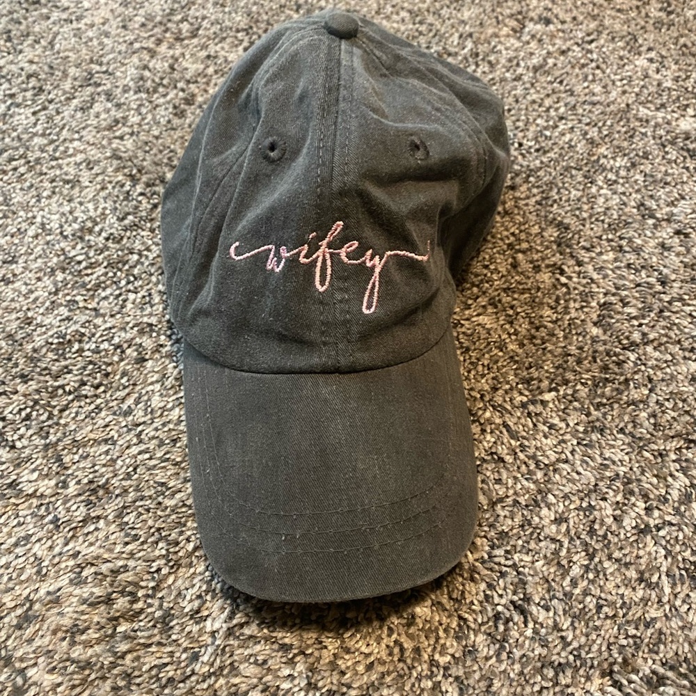 'Wifey' Embroidered Cap